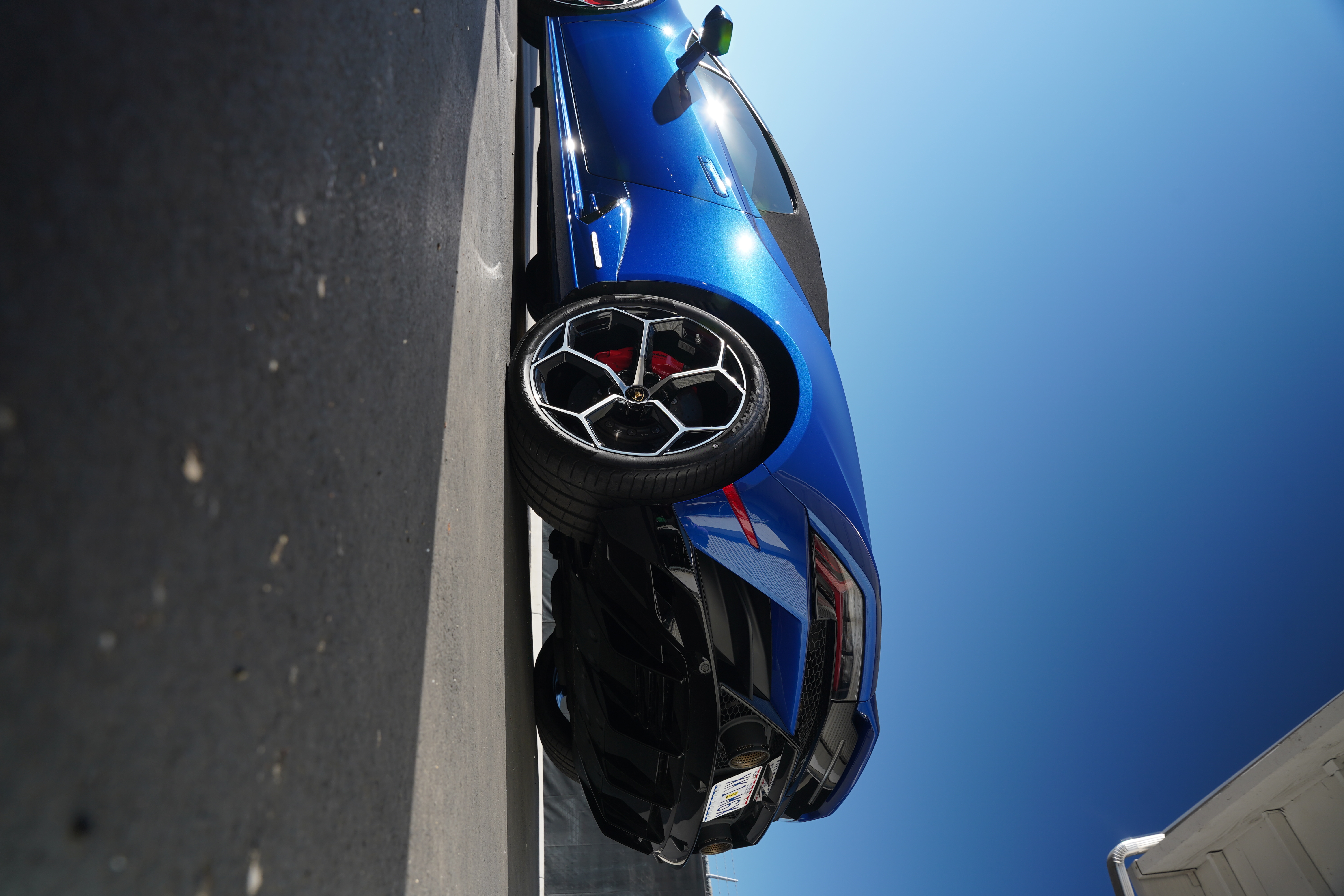 Lamborghini EVO rear