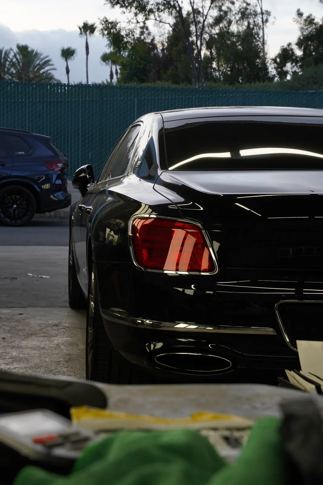 Bentley Flying Spur, Detail & Ceramic, Irvine shop