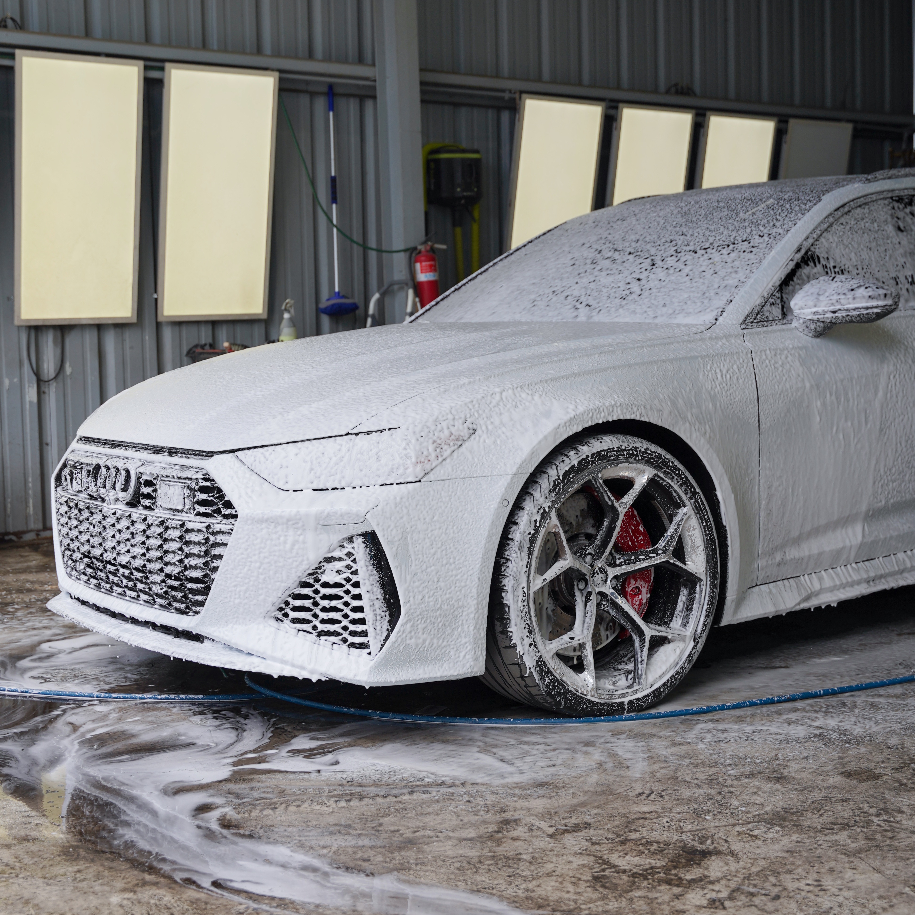 Audi RS6 wash